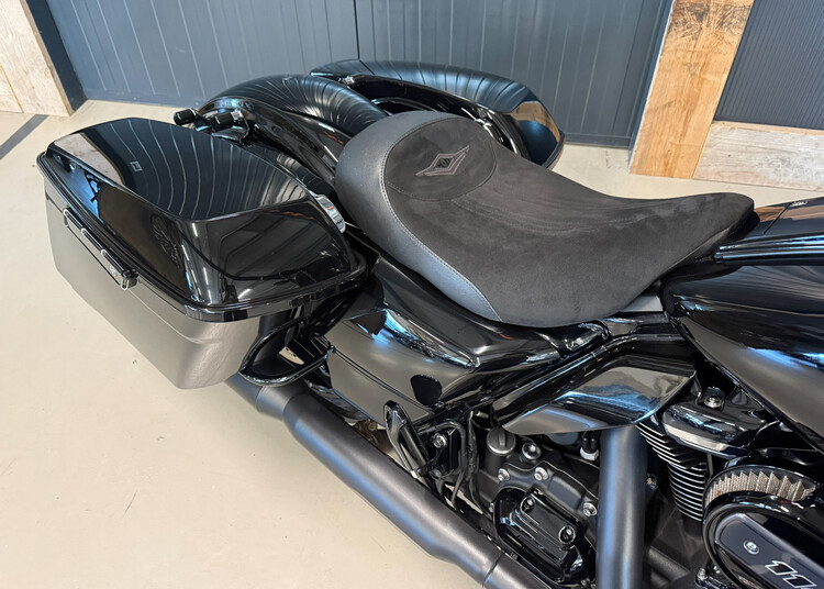 FLHRXS Road King Special 114 2021