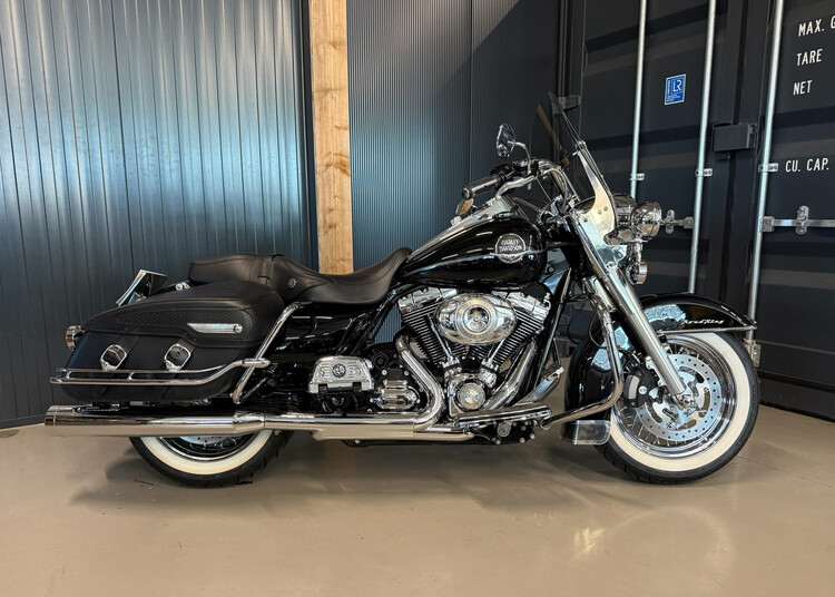 FLHRC Road King Classic 2009
