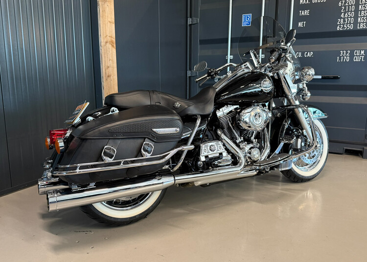 FLHRC Road King Classic 2009