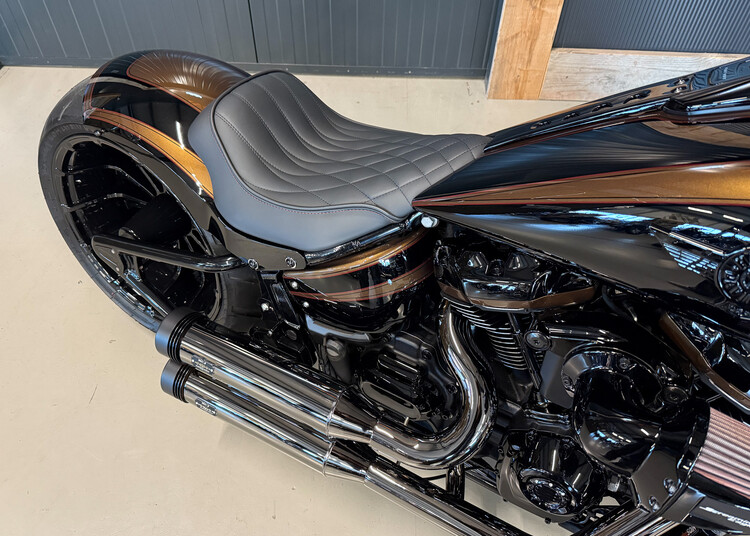 'Dark Flame' Custom Fatboy