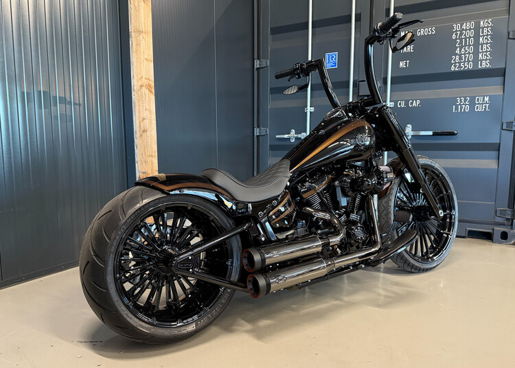 'Dark Flame' Custom Fatboy