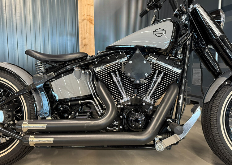 FLSTC Softail Custom 2004