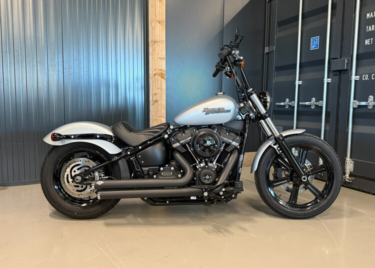 *FXBB Street Bob 107 2020