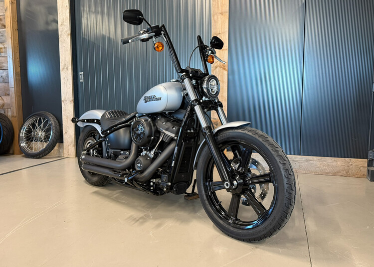 *FXBB Street Bob 107 2020