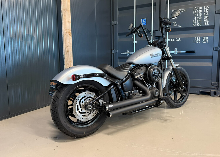 *FXBB Street Bob 107 2020