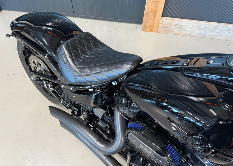 FLFBS Fat Boy Black Out 114 2018