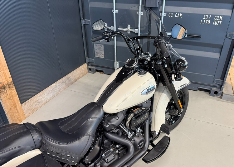 FLHC Heritage Softail Classic 2022