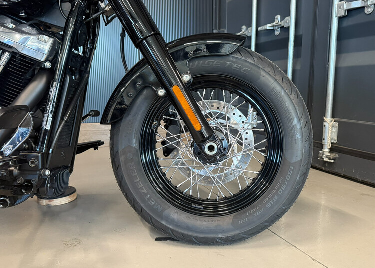 FLS Softail Slim 2012