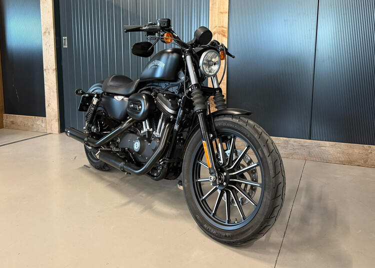 XL 883 N Sportster Iron 2015