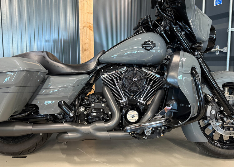 FLHXS Street Glide Special 2013