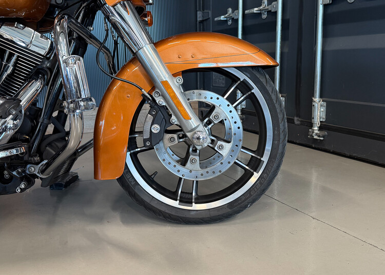 FLHXS 2015 Street Glide Special