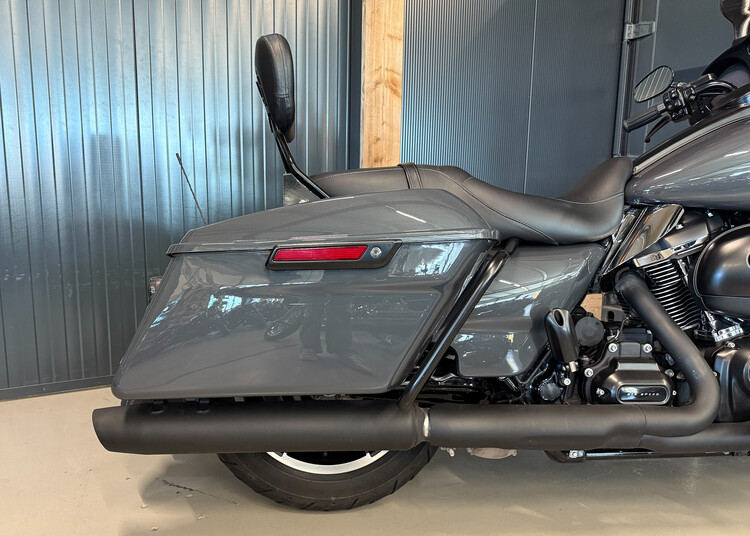 FLHX Street Glide M8 107 2017