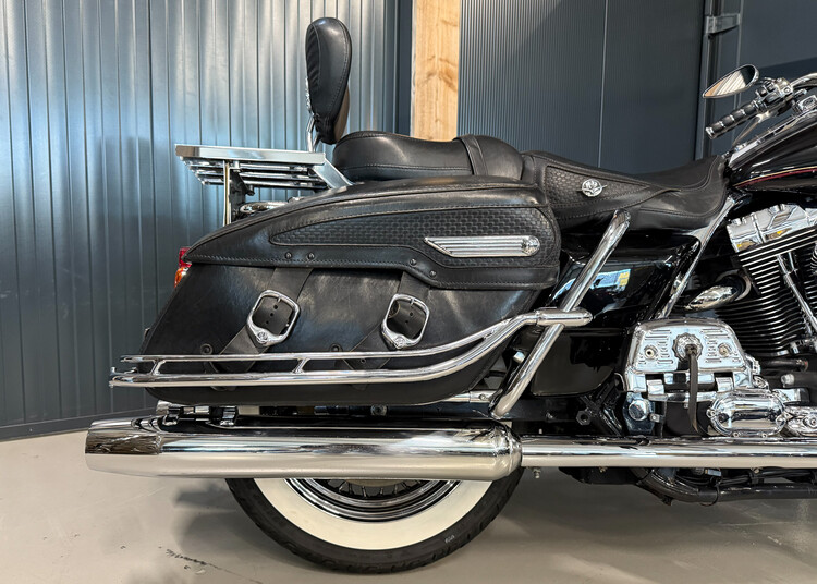 FLHRC Road King 2000