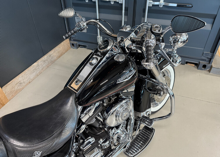 FLHRC Road King 2000