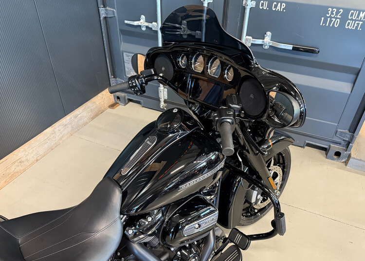 FLHXS 2020 Street Glide Special 