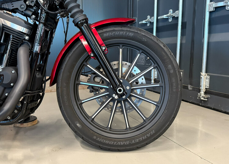 Sportster Iron XL883N 2015