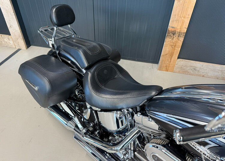 FLSTNSE Softail Deluxe CVO