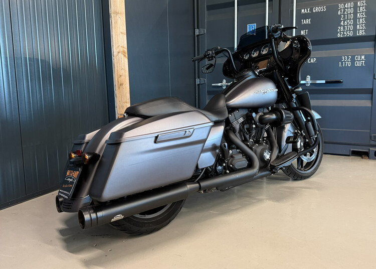 FLHXS Street Glide Special 103 2016