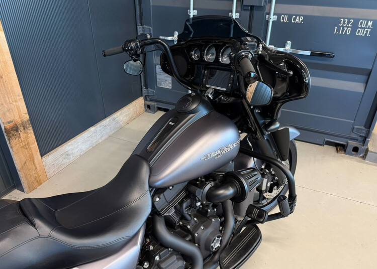FLHXS Street Glide Special 103 2016